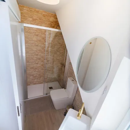 Wave Shadows House Oceanfront - Bottom Floor