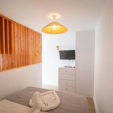 Wave Shadows House Oceanfront - Bottom Floor Appartamento Paul do Mar (Madeira)