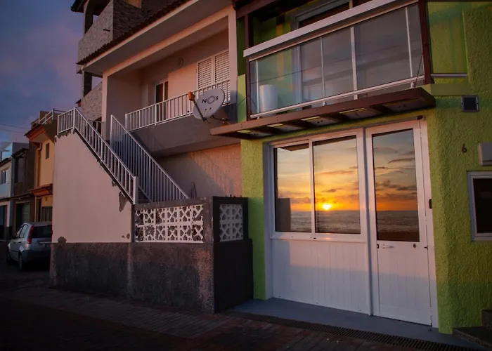 Wave Shadows House Oceanfront - Bottom Floor * פול דו מאר